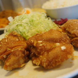 彼は唐あげ 彼女はミートソース_0