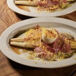 TWELVE ON THE PARK BAR & GRILL - 