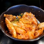 大衆焼肉 ジンギスカン - 220円のキムチ、少し食べてからの撮影で本来もっとあります