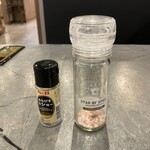 ラオン 焼肉 - 塩、コショウ