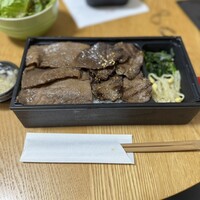 焼肉うしごろ 新宿三丁目店 - 