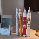 レヴォ - クリスマスらしくpencilなサンタクロース達
      こういう小物類もキュート♪