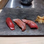 銀座のみこ寿司 - ぶり、中トロ、赤身