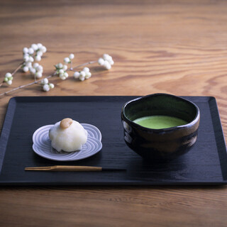 静岡茶の魅力を満喫！5種類の茶葉とお菓子セットもご用意◎