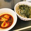 なぜ蕎麦にラー油を入れるのか。 新橋店