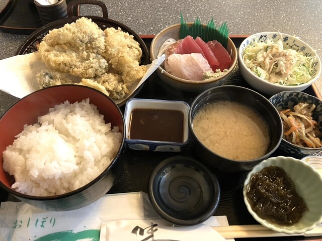 和食 魚靖（和食 ウオヤス） - 八木山動物公園（海鮮）の写真