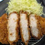 松のや - 国産雪国育ち厚切りロースかつ、アップ