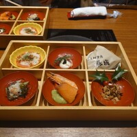 豚捨 KITTE丸の内店 - 