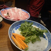 豚捨 KITTE丸の内店 - 