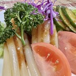 洋食屋 - アスパラサラダ
