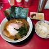 家系ラーメン 王道家直伝 との丸家  八潮店