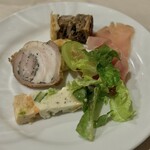 CANE & Gatto - 前菜3種盛合せ 取り分けました