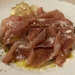 CANE & Gatto - 仏産マッシュルーム (Champignon de Paris)生ハムとパルメザンチーズ添え