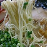 ラーメン 八卦 - ハリガネ細麺！