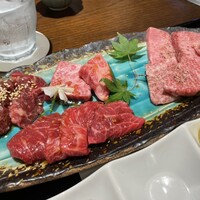 焼肉 炉辺 - 