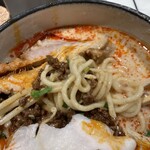 人類みな麺類とエスサワダ - 