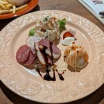 Cafe＆Dining HANAむこう - 