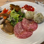 Pizzeria e Gelateria Famiglia - 前菜の盛り合わせ