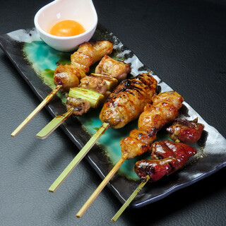 "Exquisite Grilled Chicken Skewers: Perfectly Charcoal-Grilled Select Local Chicken"