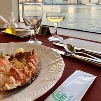 シンフォニー東京湾クルーズ - オマール海老とサーモンのコンフェッティ