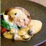 Cafe Shino Terrace - ジューシーハンバーグ　きのこのホワイトソース