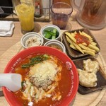 太陽のトマト麺withチーズ - 