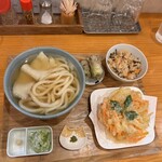 手打ちうどん 上を向いて - 野菜天セット