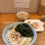 手打ちうどん 上を向いて - ハーフかしわ天も