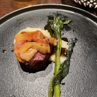 coci - 牛フィレ肉とフォアグラのロッシーニソースマディラ
