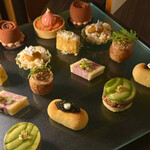 バー＆ラウンジ  トゥエンティエイト コンラッド東京 - 