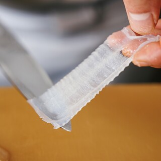 徹底した仕事を施すタネと、二種類のシャリを巧みに操る