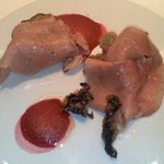 フロリレージュ - ハム（？）ときのこのフリット　ビーツのソース