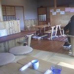 石碾蕎麦　おもだか - 木のぬくもりでいっぱいの店内です