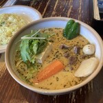 SOUP CURRY KING 本店 - 牛スジ豆腐カリー＋マッシュルーム