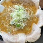 自家製麺 麺屋 虎治 - 味噌チャーシュー大盛り