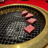 和牛とタン 焼肉 とみ 新橋本店 - 
