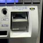 麺飯食堂 なかじま - 食券機は新札対応
      2024年12月26日