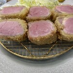 厚切りレアとんかつ やまとん - ひれかつアップ