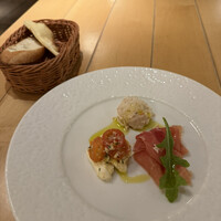 Osteria UVA RARA 横浜 - 小さな前菜3種盛り合わせ