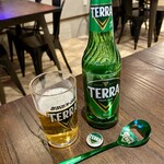 KOKIO - ドリンク写真:韓国で爆売れのテラビールはバドワイザーみたいな軽い味わい