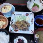瀬戸内味覚処 芸州 本店 - おまかせ定食