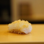 鮨駒 - 障泥烏賊＋からすみ