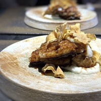 日本料理 TOBIUME - ＊アップで。菊芋は「チップ」「ペースト」「焼き」と三変化。 どれも美味しくいい意味で、大根ならぬ「芋役者」ですね。♪