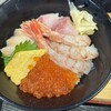 塩釜仲卸市場 マイ海鮮丼コーナー