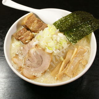 ハッスルラーメン ホンマ_2