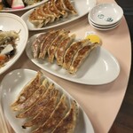 味の古久家 藤沢店 - ■ギョウザ　350ｘ3