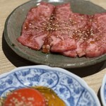 焼肉・ホルモン 踊ル - 