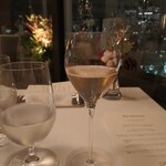 フィリップ・ミル 東京 - グラスシャンパン