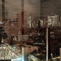 フィリップ・ミル 東京 - 窓からの風景