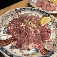 神戸焼肉 金虎 - 
